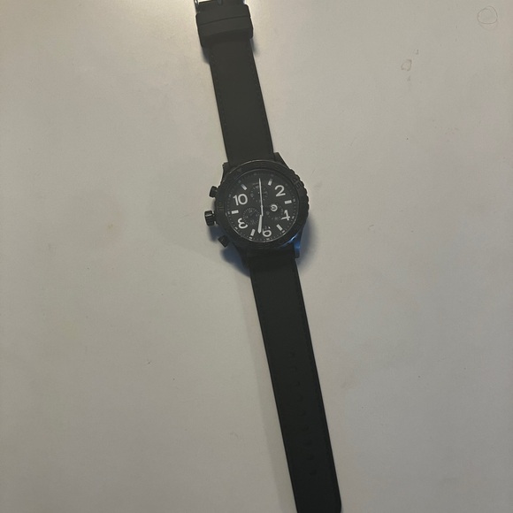 Nixon 42-20 Chrono Watch - Picture 3 of 3